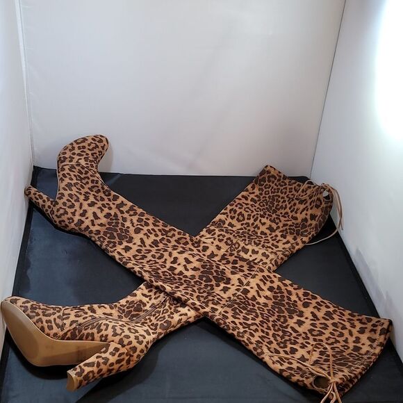 BRAND NEW WILD DIVA LOUNGS ANIMAL PRINT POINTED TOE TALL BOOT - Picture 10 of 16